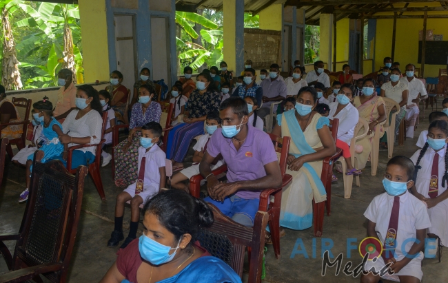 SLAF SEVA VANITHA UNIT MAKES SPECIAL DONATION PROGRAMME AT 'THABUTHTHEGEMA' ZONAL EDUCATION DIVISION