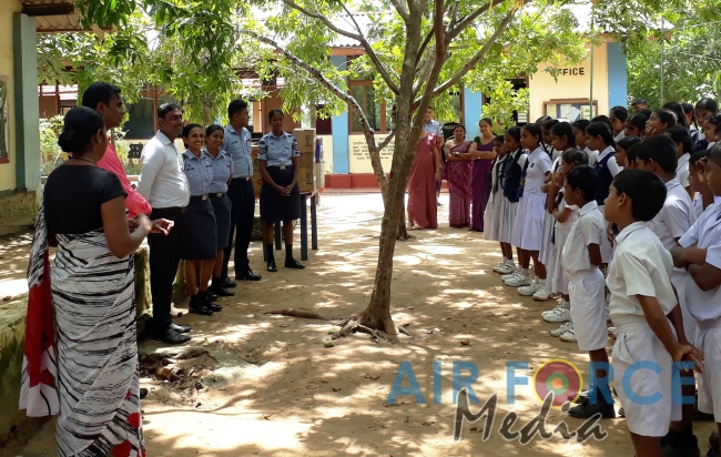 Seva Vanitha Unit SLAF Station Colombo Conducts Book Donation Campaign