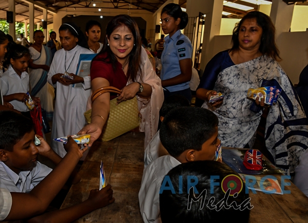 SLAF Seva Vanitha Unit Makes donation to St Sebastian Church Katuwapitiya