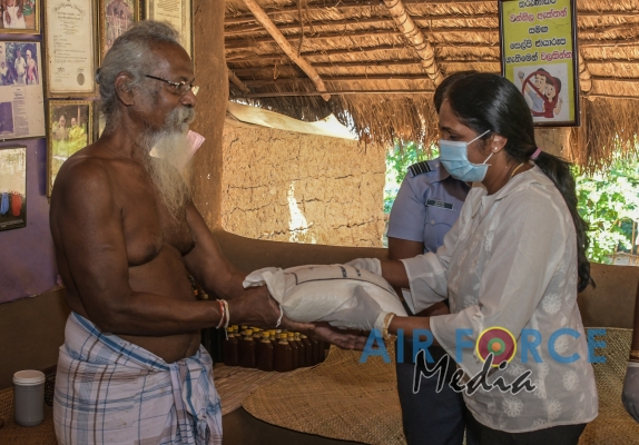 Seva Vanitha Unit donates Dry Rations to Indigenous Families in Dabana