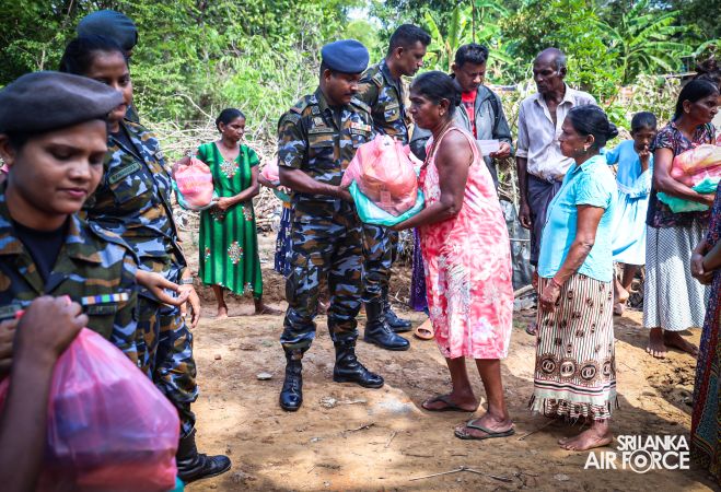 SVU OF SLAF BASE HINGURAKGODA CONDUCTS DONATION PROGRAMME FOR FAMILIES IN NEED