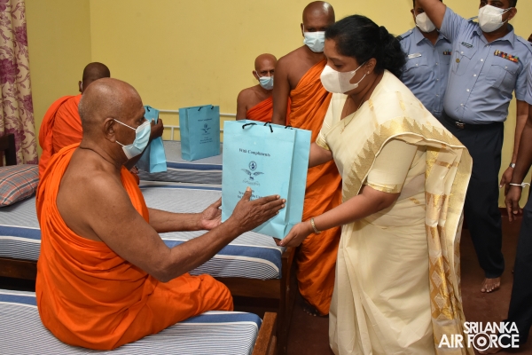 A SPECIAL DONATION PROGRAMME BY SLAF SEVA VANITHA UNIT AT “AMILASIRI GILAN BIKSHU ARAMAYA”
