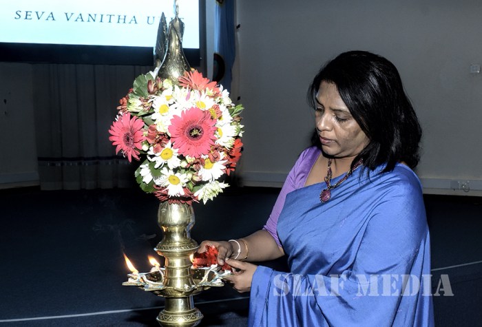 Air Force Scholarship Programme and Gifts for Students