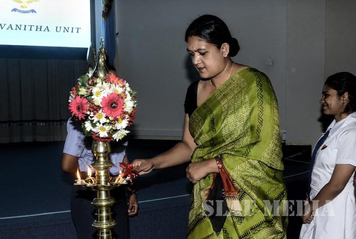 Air Force Scholarship Programme and Gifts for Students