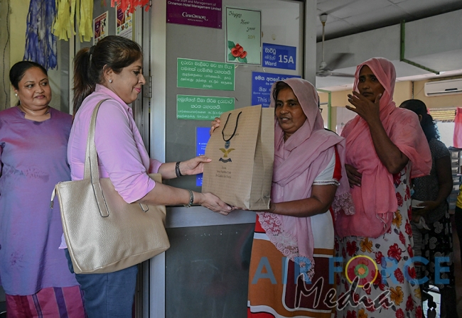 SLAF Seva Vanitha Unit Visit to Apeksha Hospital Maharagama