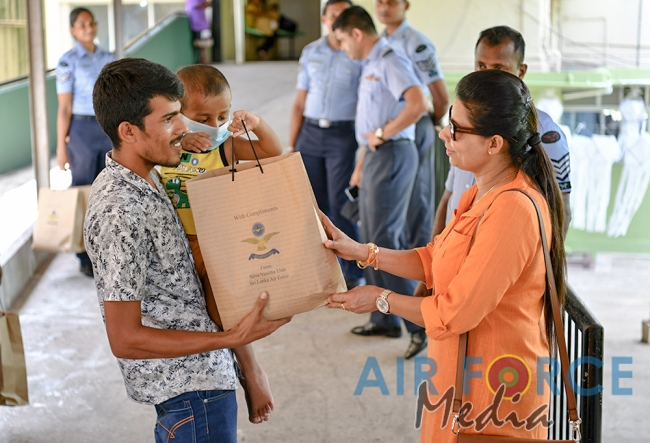 SLAF Seva Vanitha Unit Visit to Apeksha Hospital Maharagama