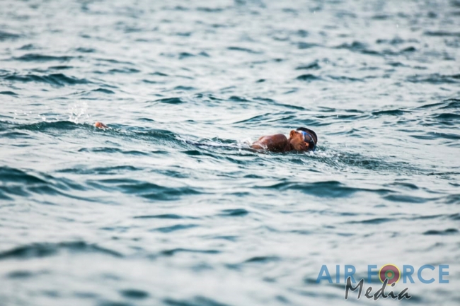 SLAF SWIMMER LEADING AIRCRAFTMAN ROSHAN ABEYSUNDARA BREAKS ASIAN RECORD