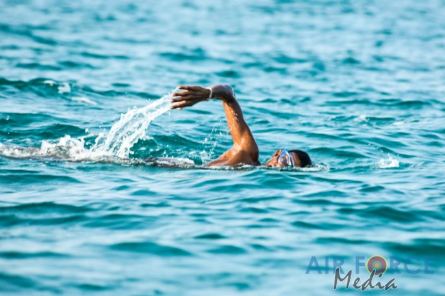 SLAF SWIMMER LEADING AIRCRAFTMAN ROSHAN ABEYSUNDARA BREAKS ASIAN RECORD