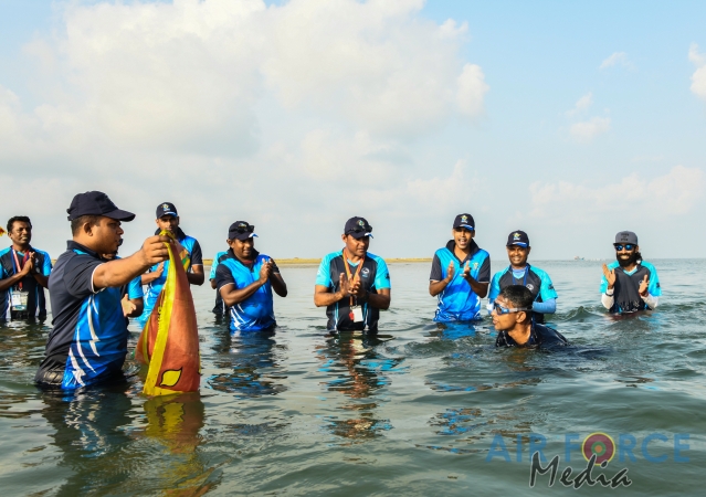SLAF SWIMMER LEADING AIRCRAFTMAN ROSHAN ABEYSUNDARA BREAKS ASIAN RECORD