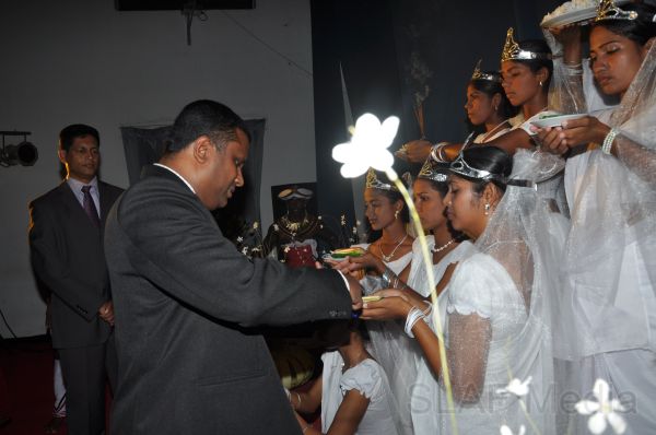 Trainees shine at the Language Day 2011 at Ekala