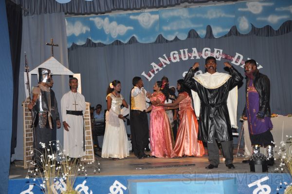 Trainees shine at the Language Day 2011 at Ekala