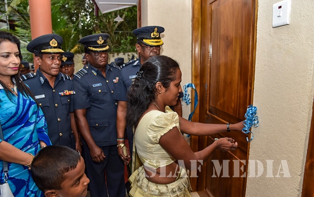 Handing over of 5th & 6th Houses Under the 'Commanders Housing Project'