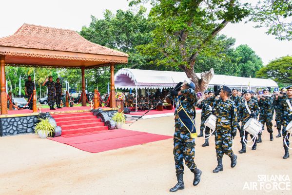 8TH CONTINGENT OF UN PEACEKEEPING MISSION TO THE CENTRAL AFRICAN REPUBLIC PASS OUT AT SLAF BASE KATUNAYAKE