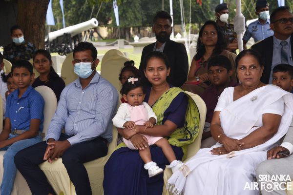 8TH CONTINGENT OF UN PEACEKEEPING MISSION TO THE CENTRAL AFRICAN REPUBLIC PASS OUT AT SLAF BASE KATUNAYAKE