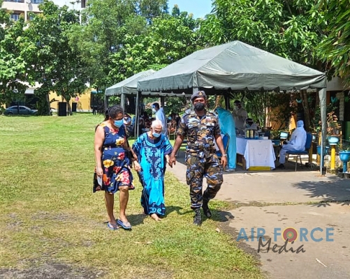 SLAF ESTABLISHES VACCINATIONS CENTRES AS SRI LANKA ACCELERATES
VACCINATION DRIVE IN WESTERN PROVINCE