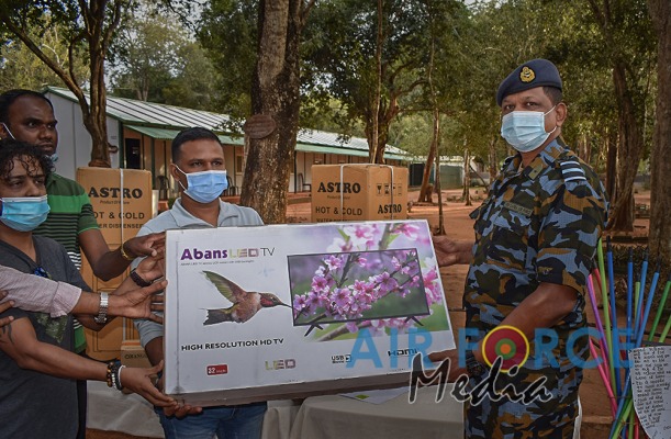 182 Civilians who Complete Quarantine Leave for Homes from Vanni