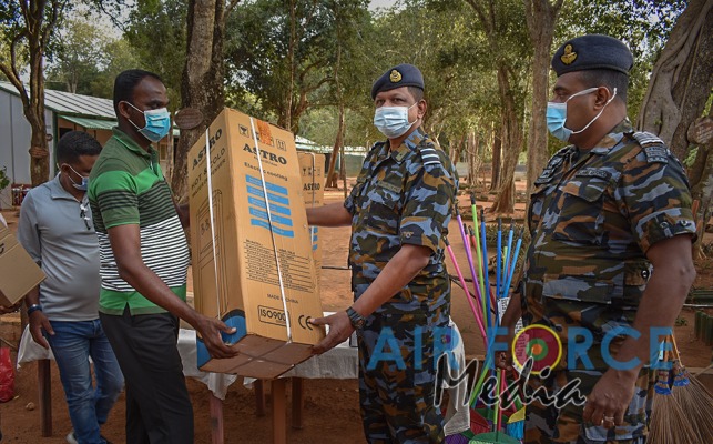 182 Civilians who Complete Quarantine Leave for Homes from Vanni