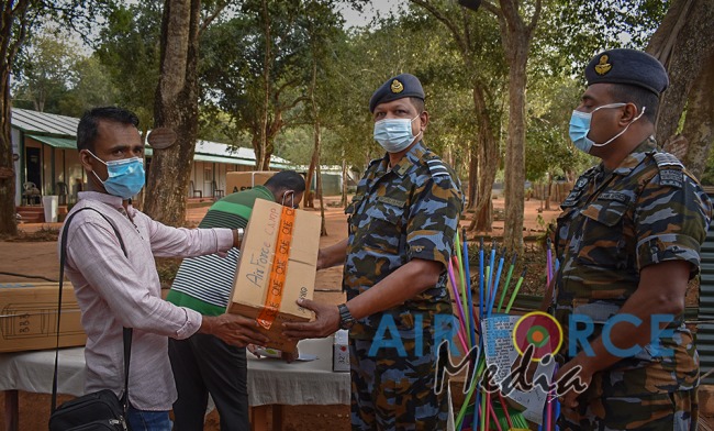 182 Civilians who Complete Quarantine Leave for Homes from Vanni