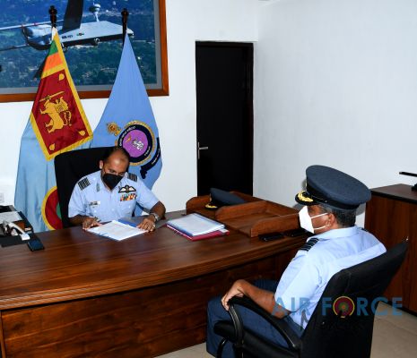 CHANGE OF COMMAND OF SLAF BASE VAVUNIYA