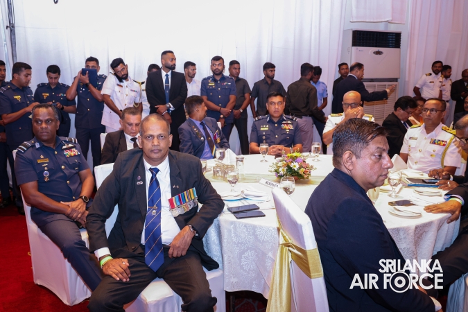 COMMANDER
ATTENDS THE 82ND ANNIVERSARY CELEBRATION OF THE SRI LANKA
EX-SERVICEMEN'S ASSOCIATION