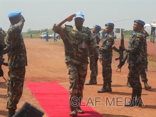 Visit of the Force Commander to the Sri Lanka Aviation Unit –Minusca 02 December 2014