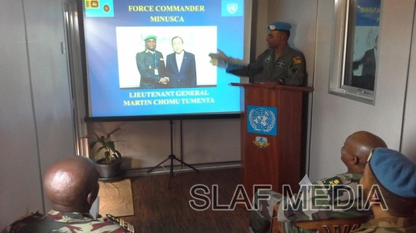 Visit of the Force Commander to the Sri Lanka Aviation Unit –Minusca 02 December 2014