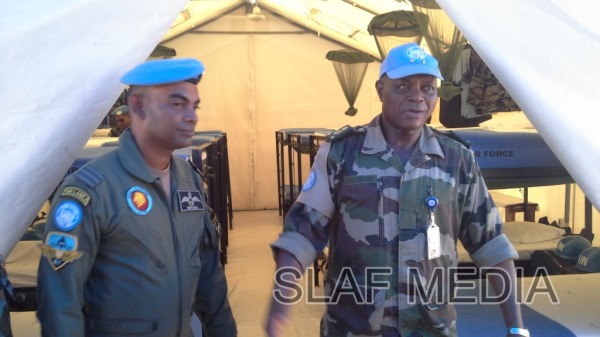 Visit of the Force Commander to the Sri Lanka Aviation Unit –Minusca 02 December 2014