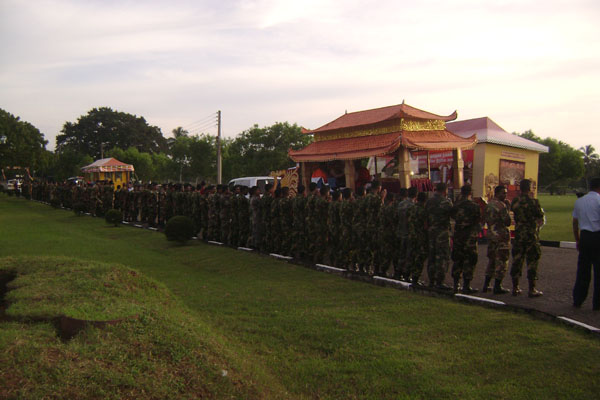 ජය
ශ්රී මහා බෝධීන් වහන්සේගේ අංකුරයක් ගුවන් හමුදා අනුරාධපුර කදවුරේ සිට
ගුවනින් බුද්ධ ගයාවට වැඩමවයි