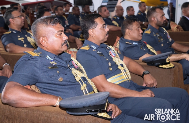 FELICITATION CEREMONY HONOURS AIR CHIEF MARSHAL WALTER FERNANDO
(RETD) FOR ILLUSTRIOUS SERVICE