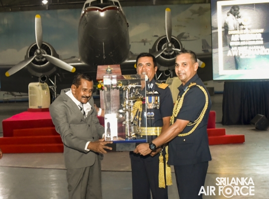 FELICITATION CEREMONY HONOURS AIR CHIEF MARSHAL WALTER FERNANDO
(RETD) FOR ILLUSTRIOUS SERVICE