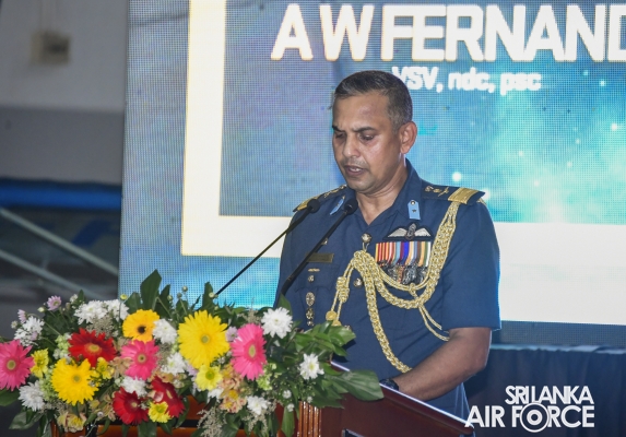 FELICITATION CEREMONY HONOURS AIR CHIEF MARSHAL WALTER FERNANDO
(RETD) FOR ILLUSTRIOUS SERVICE