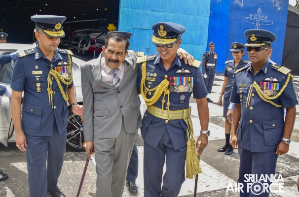 FELICITATION CEREMONY HONOURS AIR CHIEF MARSHAL WALTER FERNANDO
(RETD) FOR ILLUSTRIOUS SERVICE