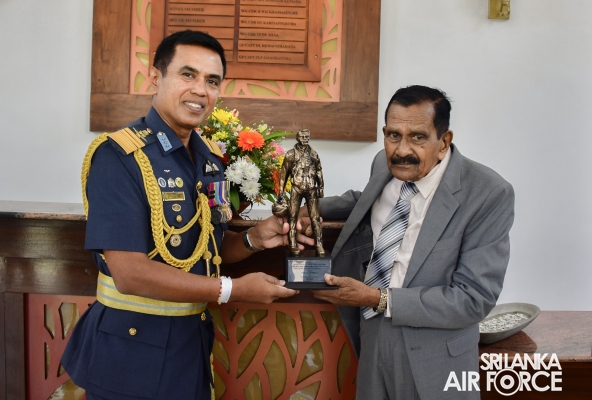 FELICITATION CEREMONY HONOURS AIR CHIEF MARSHAL WALTER FERNANDO
(RETD) FOR ILLUSTRIOUS SERVICE