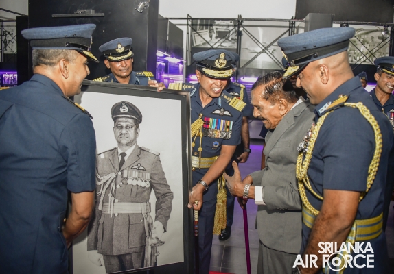 FELICITATION CEREMONY HONOURS AIR CHIEF MARSHAL WALTER FERNANDO
(RETD) FOR ILLUSTRIOUS SERVICE