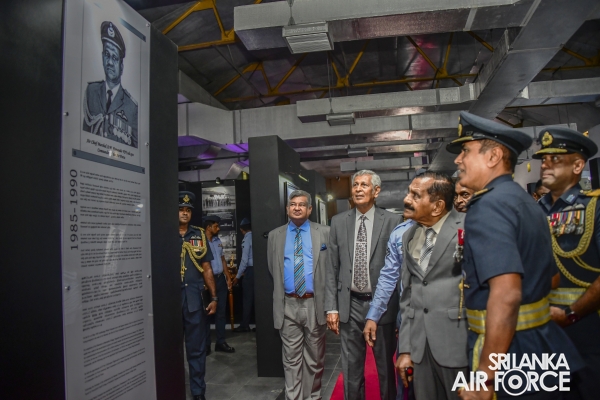 FELICITATION CEREMONY HONOURS AIR CHIEF MARSHAL WALTER FERNANDO
(RETD) FOR ILLUSTRIOUS SERVICE