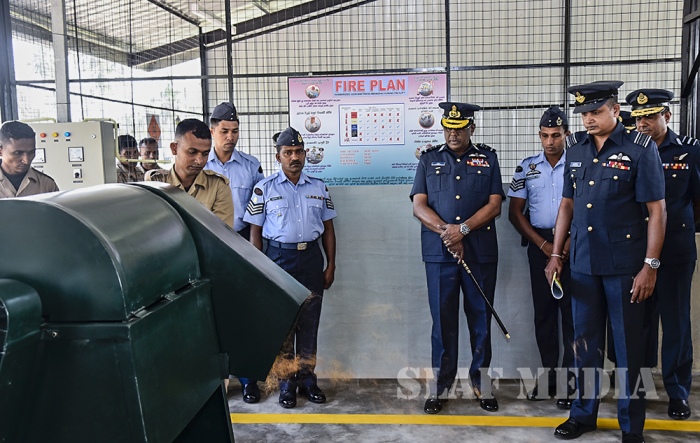 Commander Declared open Rubberized Coir Mattress and Waste Paper Recycling Facility at SLAF Base Katunayake
