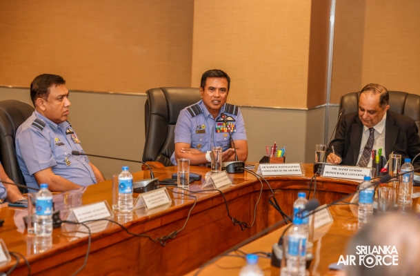 GOVERNOR WESTERN PROVINCE MEETS COMMANDER TO DISCUSS KEY INITIATIVES