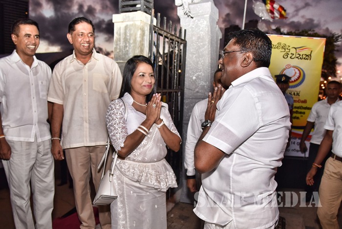 SLAF Vesak Bathi Gee Saraniya 2017