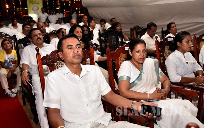 SLAF Vesak Bathi Gee Saraniya 2017