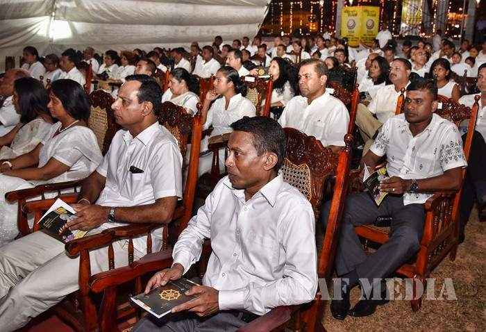 SLAF Vesak Bathi Gee Saraniya 2017