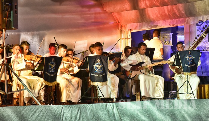 SLAF Vesak Bathi Gee Saraniya 2017