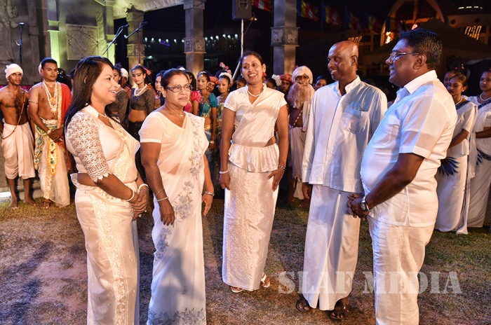 SLAF Vesak Bathi Gee Saraniya 2017