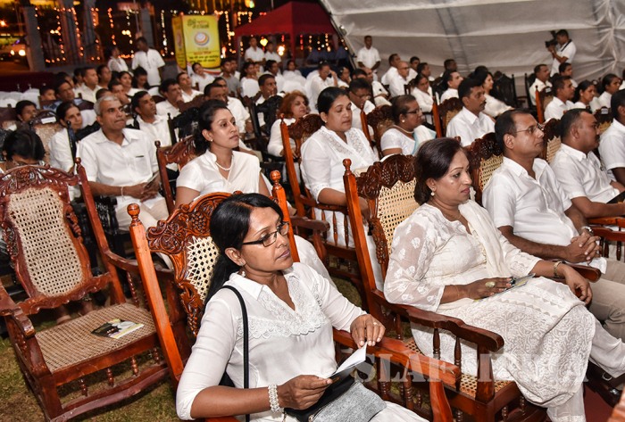 SLAF Vesak Bathi Gee Saraniya 2017