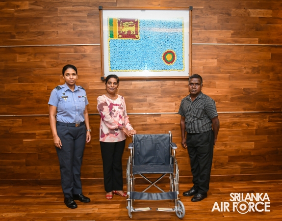 SLAF SEVA VANITHA UNIT DONATES WHEEL CHAIRS TO DESERVING FAMILY MEMBERS OF SERVICE PERSONNEL