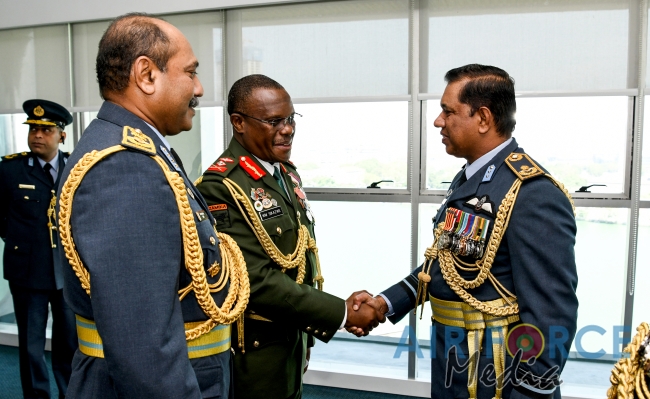 Commander of the Zambian Army Calls on the Commander